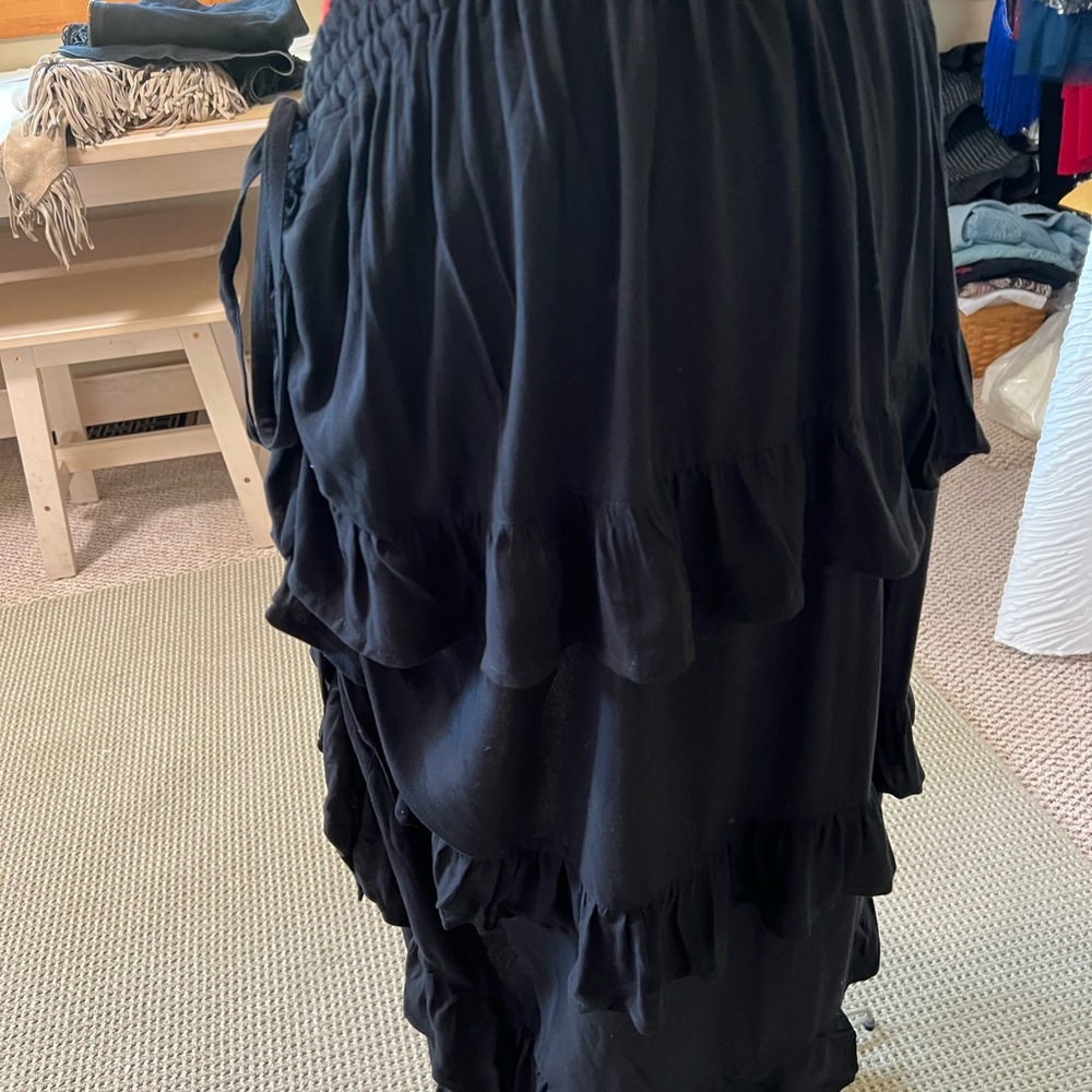 Black Ruffled High-Low Skirt - Picture 2 of 3